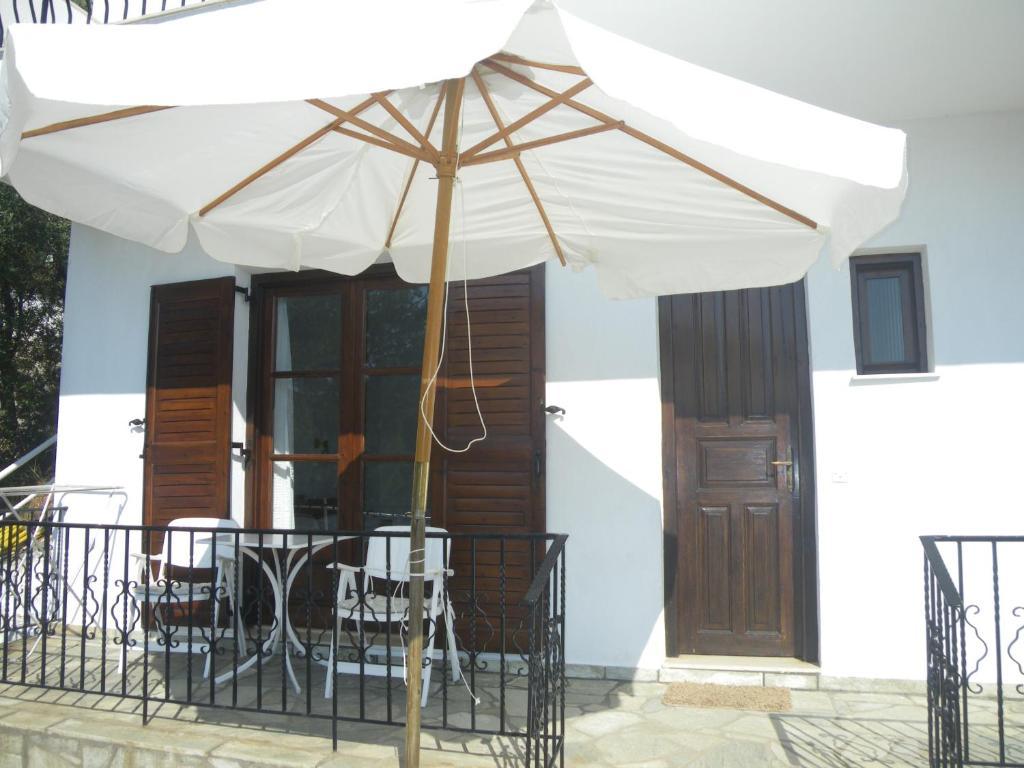 Villa Frideriki Agia Paraskevi  Rom bilde